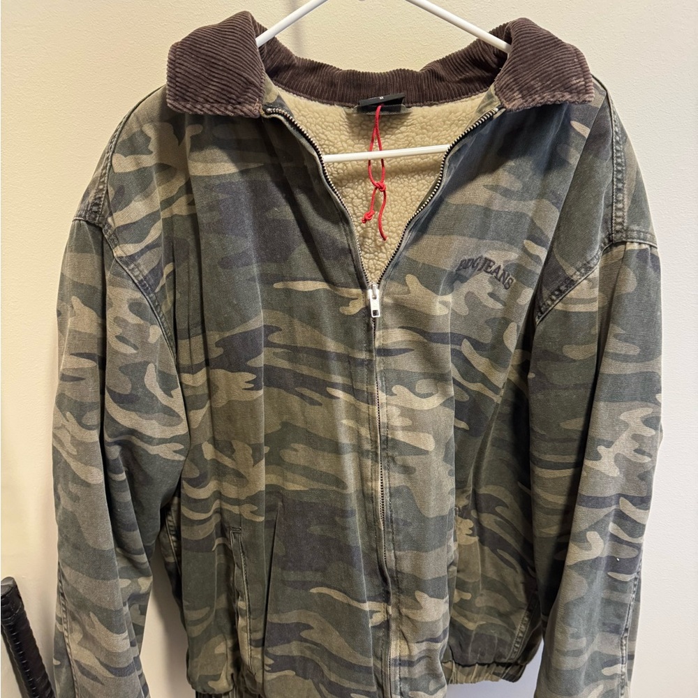 BDG Fleece Jacket with Brown Collar